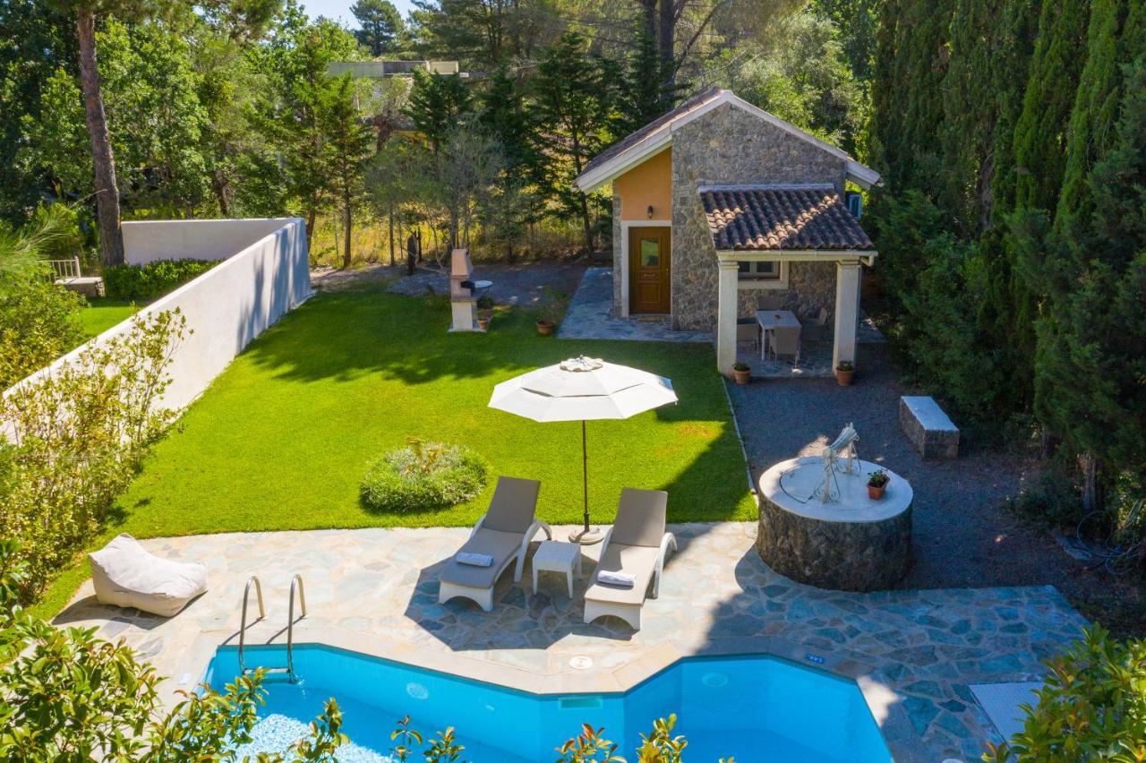 Petrinos Cottage Dafnila Zewnętrze zdjęcie